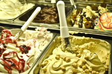 Ice cream and traditional products for your own restaurant bread and bakery business, Stuzzicando offers machinery, technical support, original italian bread, ice cream, pasta, pastry and homemade food recipes plus international logistic and customer services Made in Italy