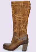 Classic boots women shoes manufacturer, the best Italian leather shoes and made in Italy design to produce the Donianna shoes, classic and casual women shoes leather boots manufacturing distributors, leather classic and casual men shoes and a collection of men boots for wholesale shoe distributors in France, Germany, England, USA, Canada, China, Saudi Arabia, Mexico, Latin America... and the most important shoemaker market business to business industry