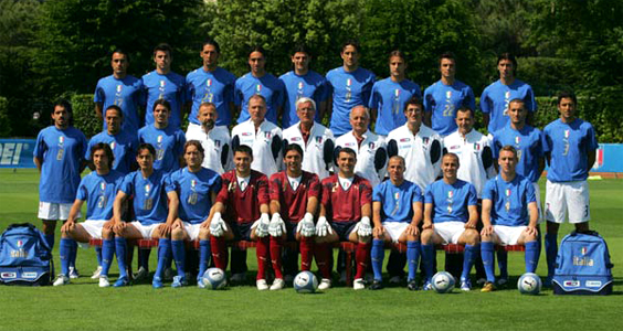 ITALIAN TEAM: Gianluigi Buffon, Zambrotta, Fabio Cannavaro, Marco Materazzi, Fabio Grosso, Andrea Pirlo, Gennaro Gattuso, Camoranesi, Alessandro Del Piero, Francesco Totti, De Rossi, Perrotta, Luca Toni, Iaquinta, Angelo Peruzzi, Amelia, Oddo, Barzagli, Barone, Gilardino, Pippo Inzaghi, Trainer Marcello Lippi... 2006 FIFA WORLD CUP CHAMPIONS